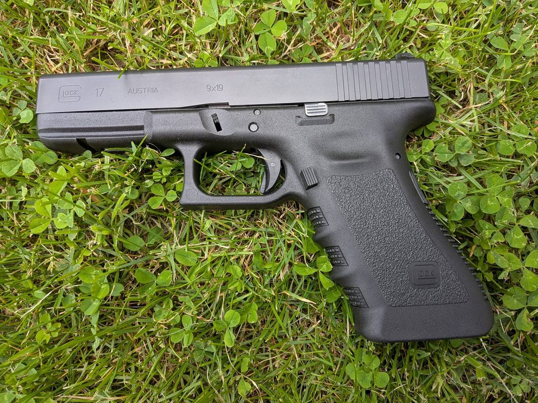 Glock 17 Gen 3 – zdjęcie 2